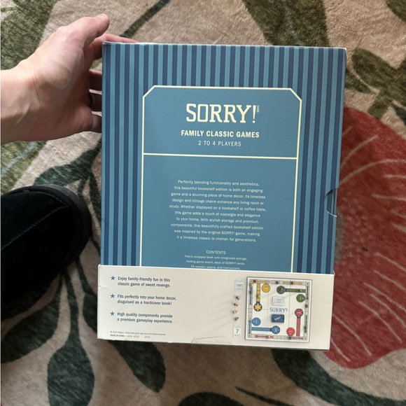 Hearth & Hand Magnolia Sorry Board Game Book Style NEW - Picture 5 of 5